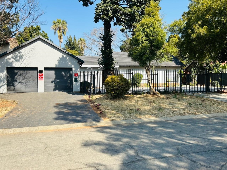 To Let 4 Bedroom Property for Rent in Noordwyk Gauteng