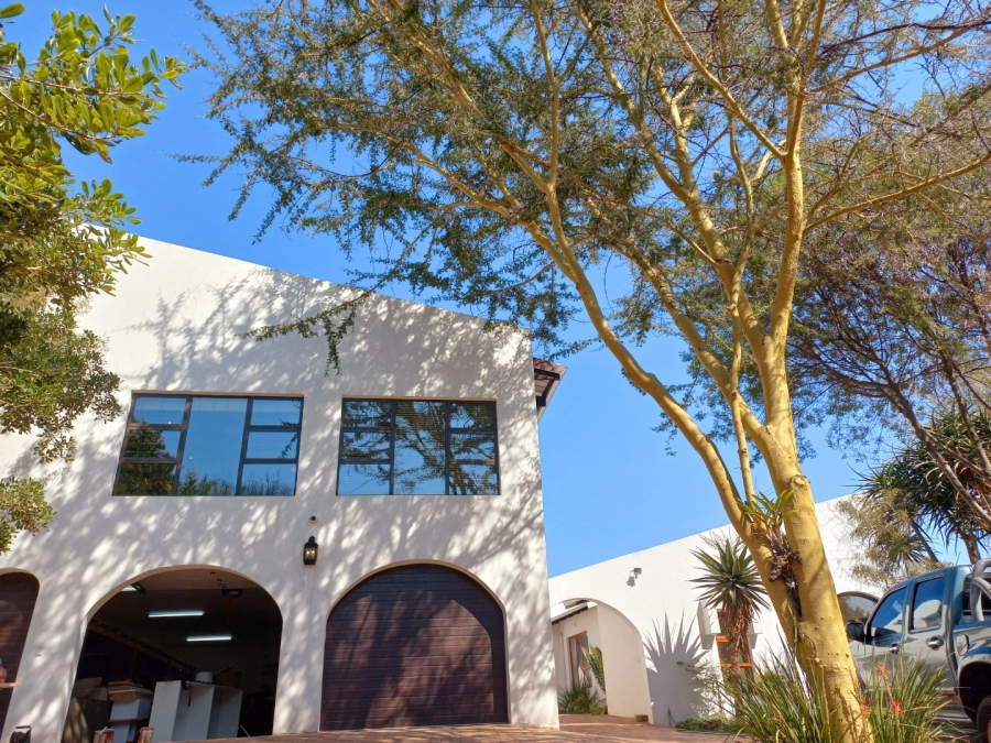 To Let 6 Bedroom Property for Rent in Morningside Manor Gauteng
