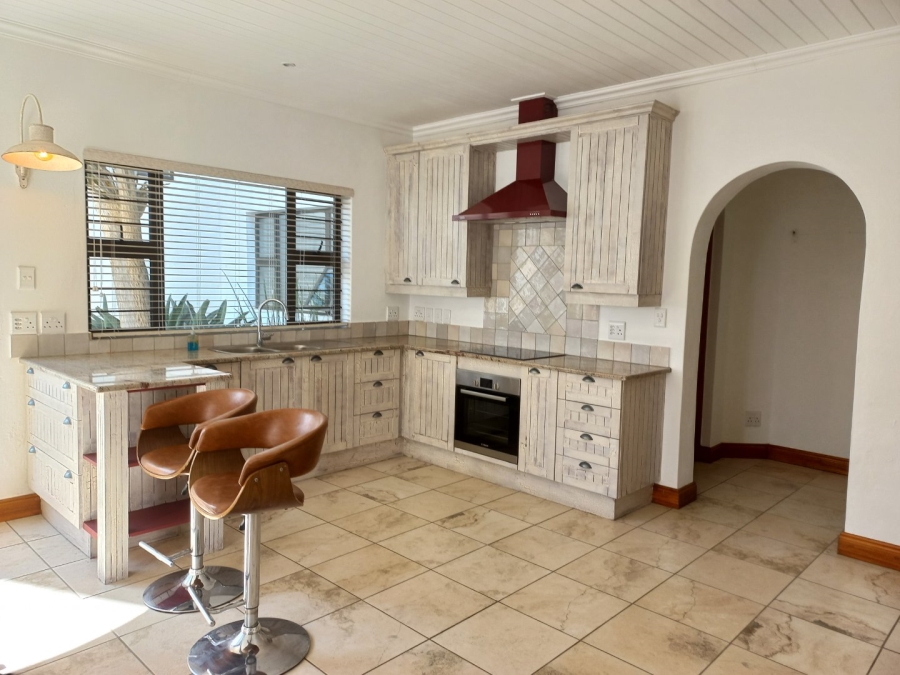 To Let 6 Bedroom Property for Rent in Morningside Manor Gauteng