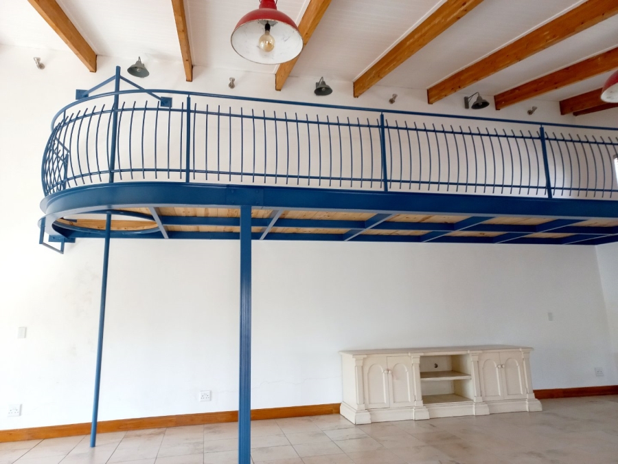 To Let 6 Bedroom Property for Rent in Morningside Manor Gauteng