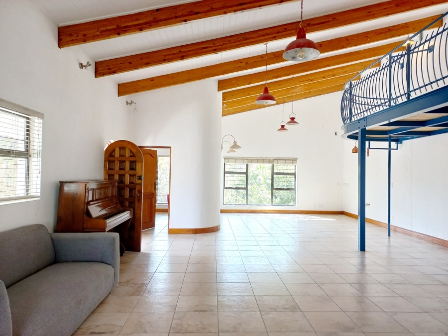 To Let 6 Bedroom Property for Rent in Morningside Manor Gauteng