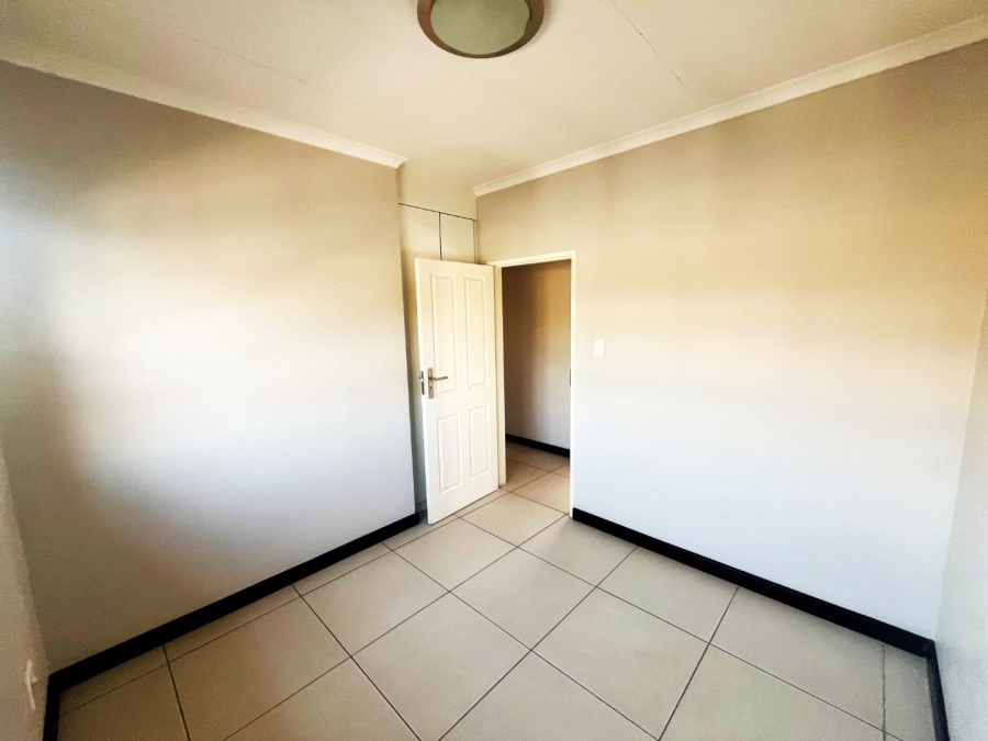 To Let 3 Bedroom Property for Rent in Scarlet Park Gauteng