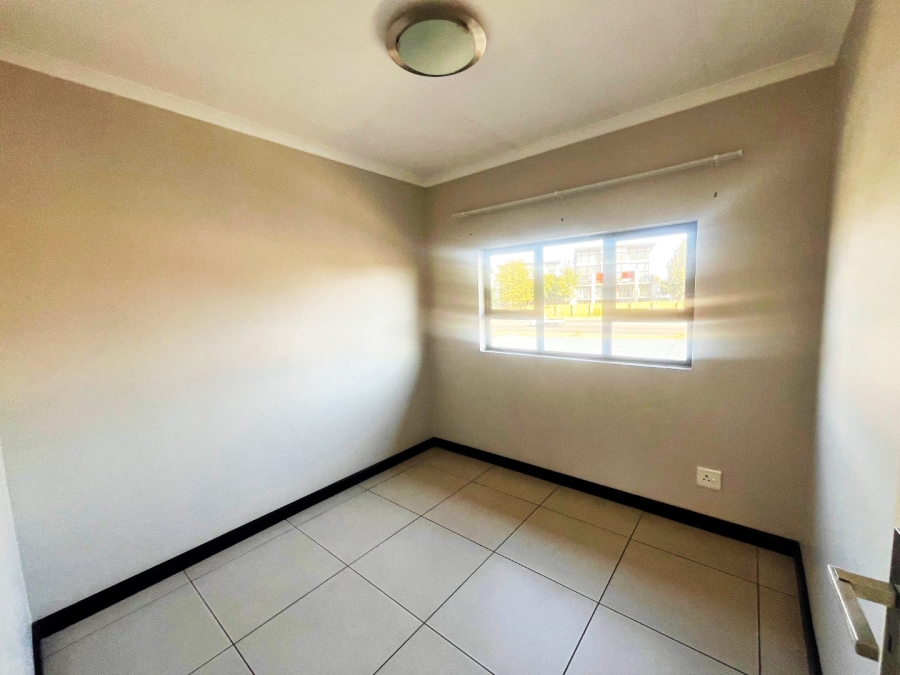 To Let 3 Bedroom Property for Rent in Scarlet Park Gauteng