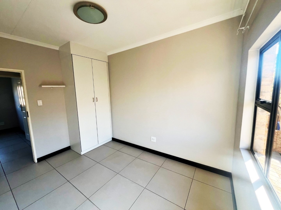 To Let 3 Bedroom Property for Rent in Scarlet Park Gauteng