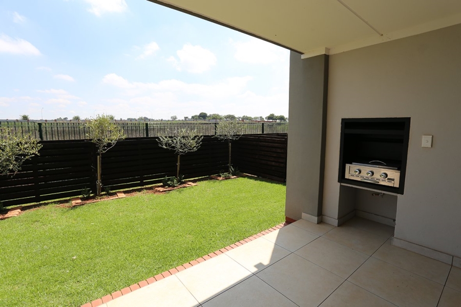 To Let 3 Bedroom Property for Rent in Glen Marais Gauteng