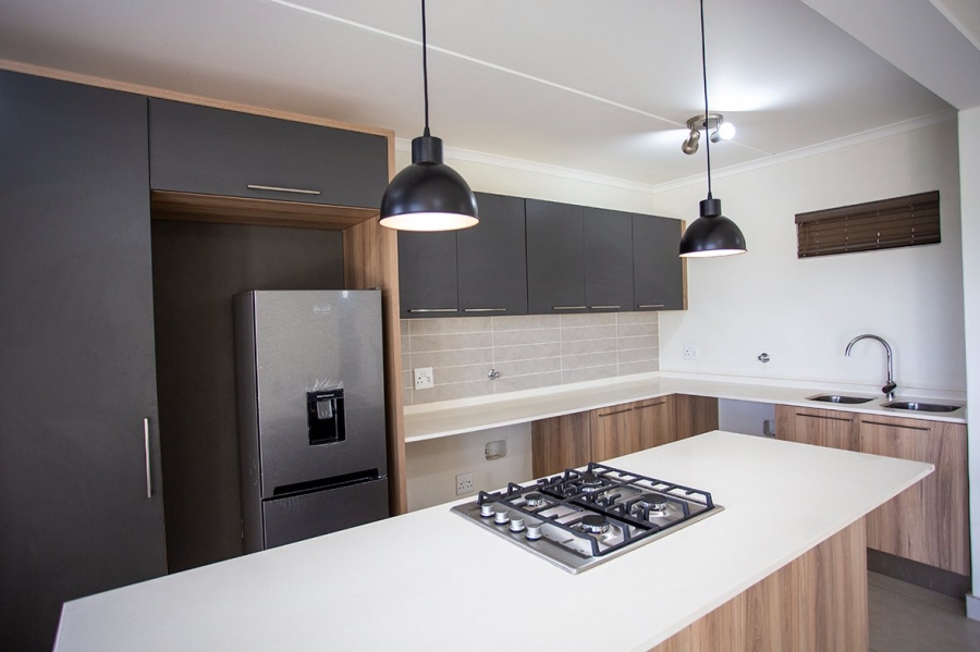 To Let 3 Bedroom Property for Rent in Glen Marais Gauteng