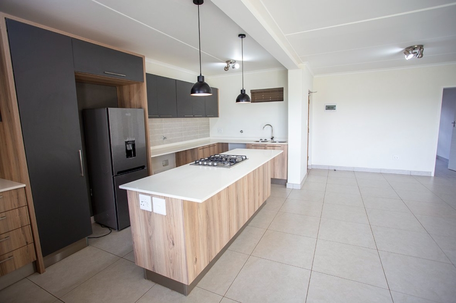 To Let 3 Bedroom Property for Rent in Glen Marais Gauteng