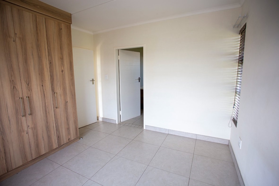 To Let 3 Bedroom Property for Rent in Glen Marais Gauteng