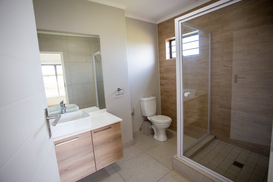 To Let 3 Bedroom Property for Rent in Glen Marais Gauteng