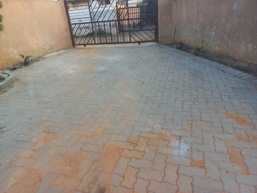 To Let 3 Bedroom Property for Rent in Nellmapius Gauteng