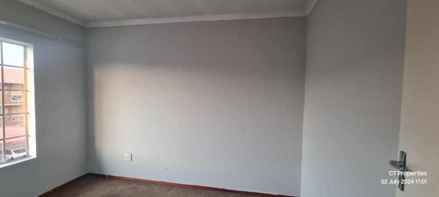 To Let 2 Bedroom Property for Rent in Comet Gauteng