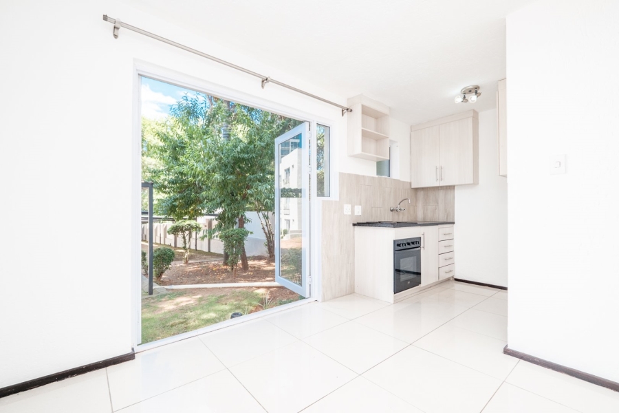 To Let 1 Bedroom Property for Rent in Sandown Gauteng