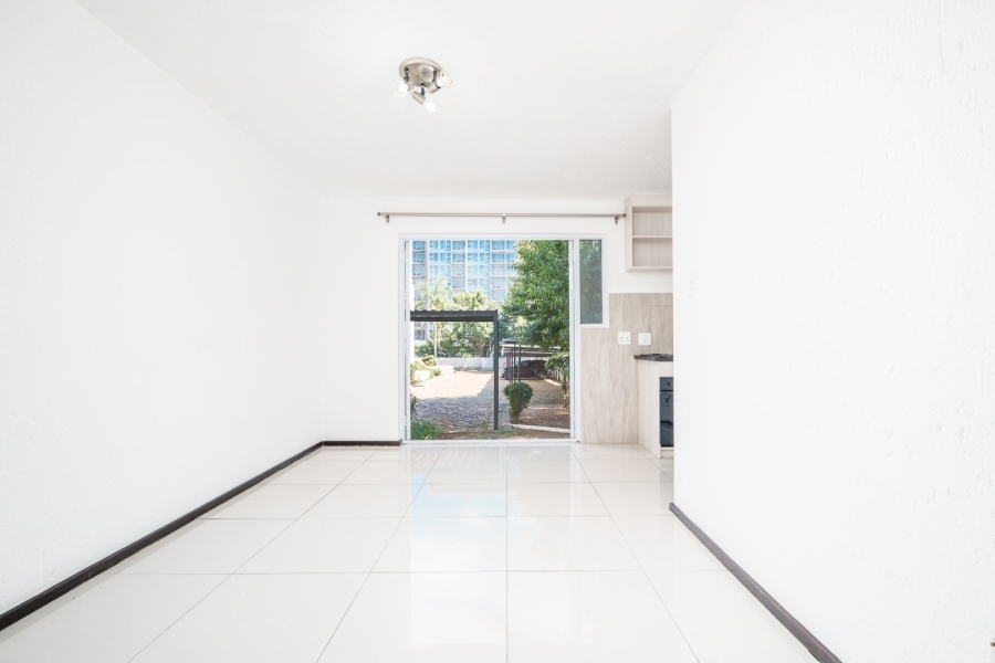 To Let 1 Bedroom Property for Rent in Sandown Gauteng