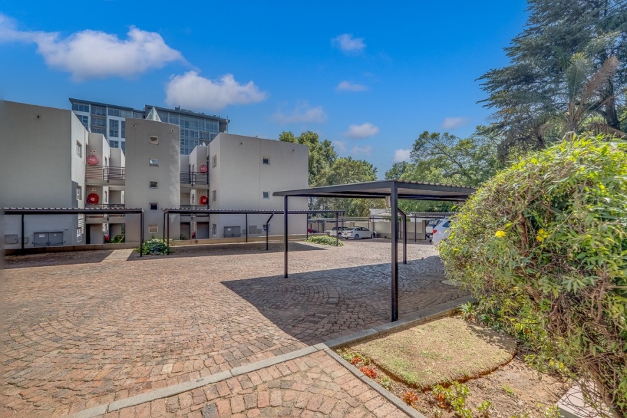 To Let 1 Bedroom Property for Rent in Sandown Gauteng