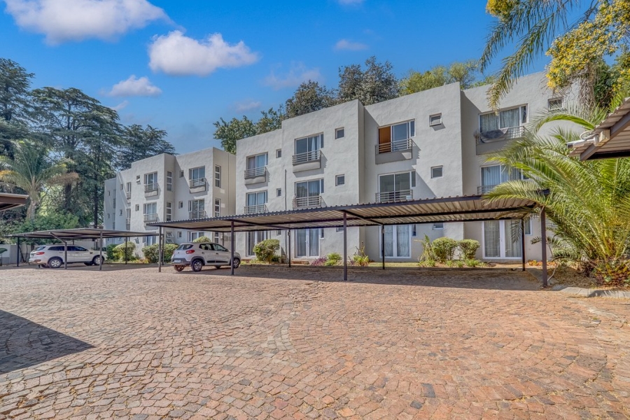 To Let 1 Bedroom Property for Rent in Sandown Gauteng