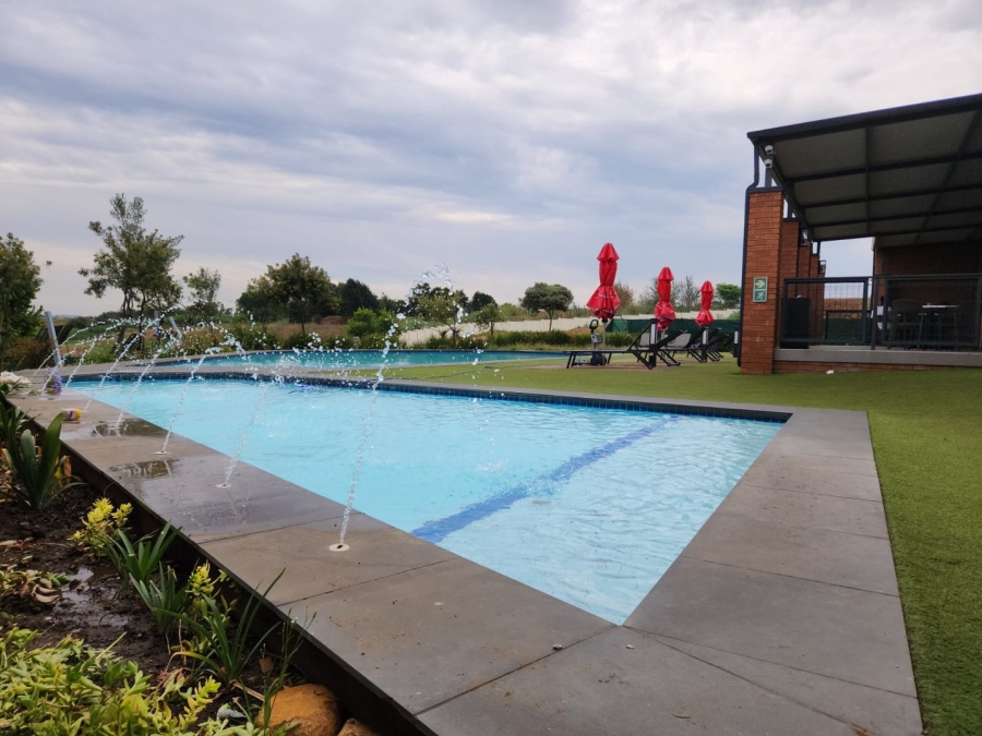 To Let 2 Bedroom Property for Rent in Witfield Gauteng