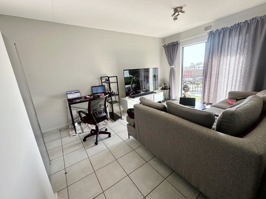 To Let 2 Bedroom Property for Rent in Clubview Gauteng