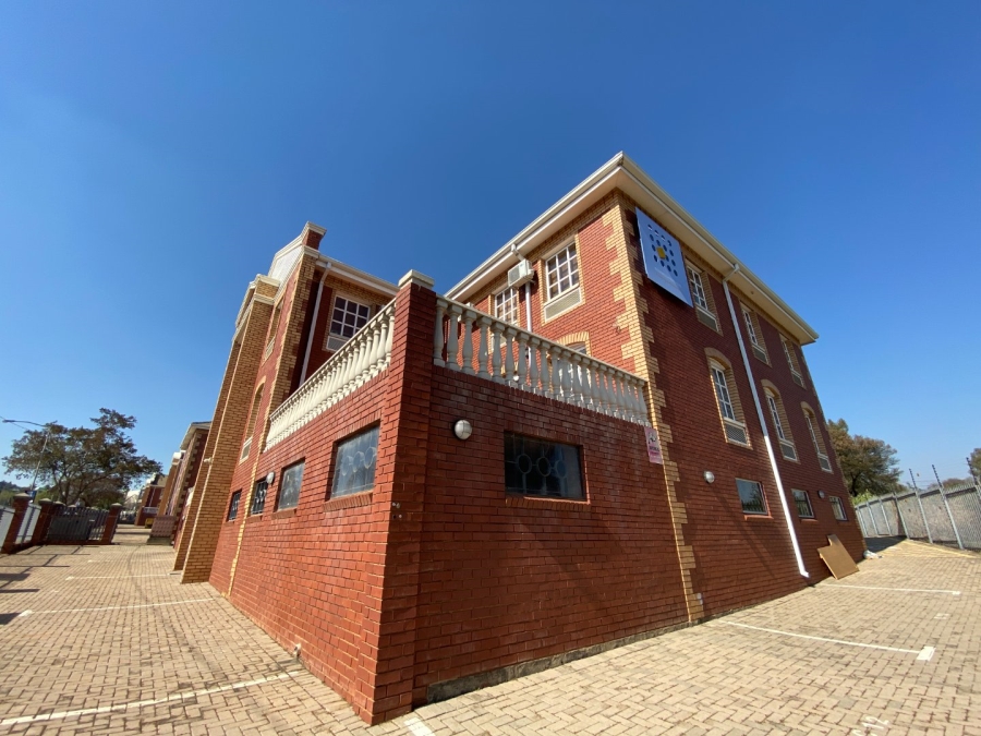 To Let commercial Property for Rent in Erasmuskloof Gauteng