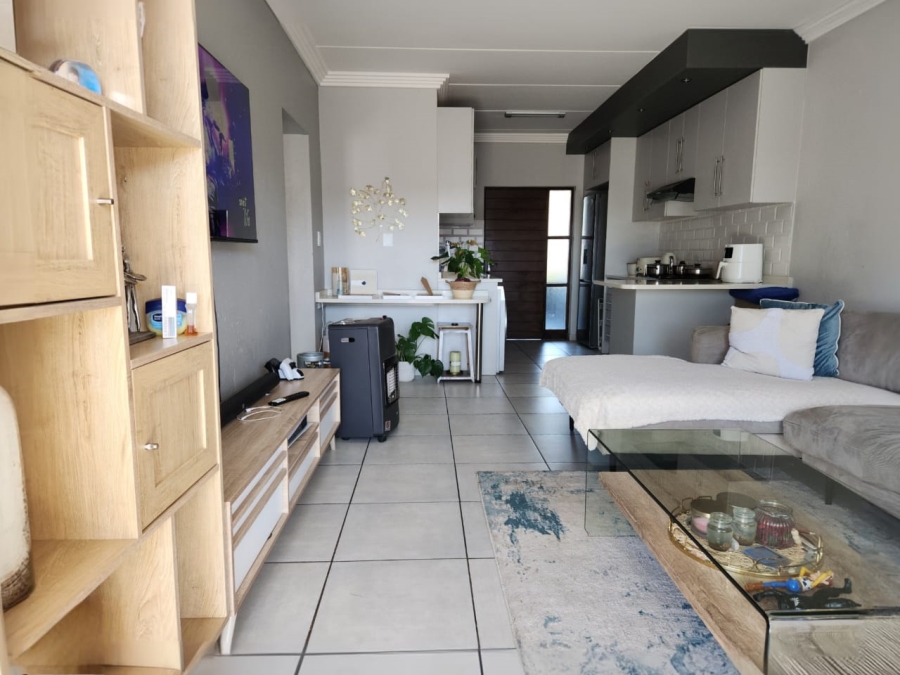 2 Bedroom Property for Sale in Eveleigh Gauteng