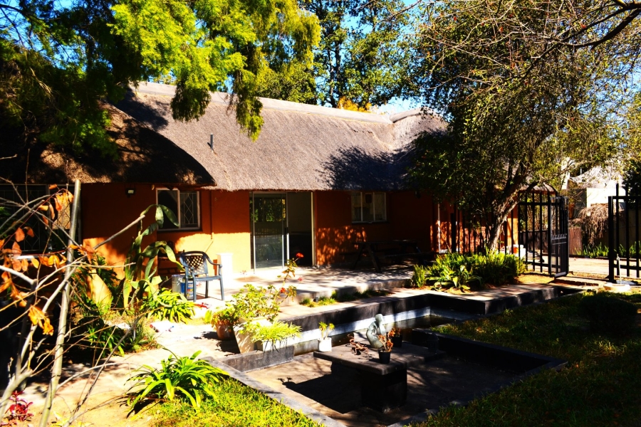 To Let 1 Bedroom Property for Rent in Bryanston Gauteng