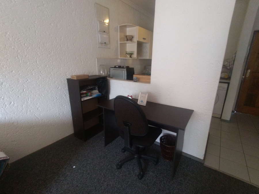 1 Bedroom Property for Sale in Observatory Gauteng