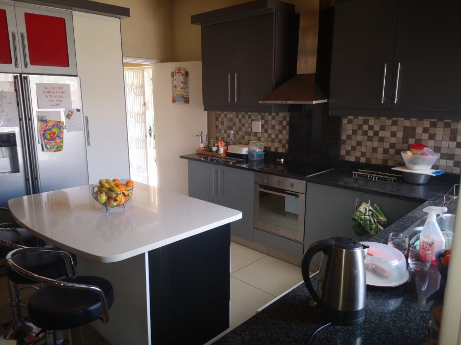 4 Bedroom Property for Sale in Primrose Hill Gauteng