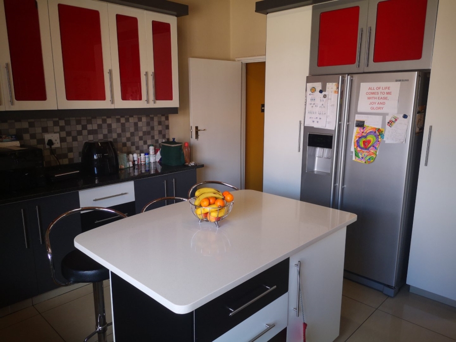 4 Bedroom Property for Sale in Primrose Hill Gauteng