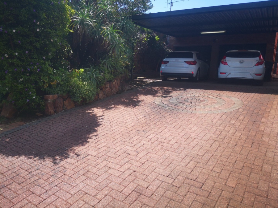 4 Bedroom Property for Sale in Primrose Hill Gauteng