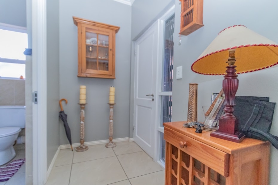 2 Bedroom Property for Sale in Greenstone Hill Gauteng