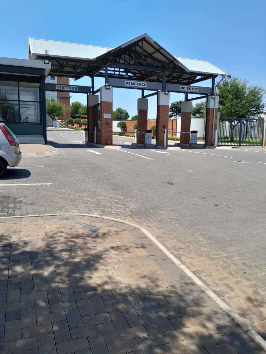 1 Bedroom Property for Sale in Founders Hill Gauteng