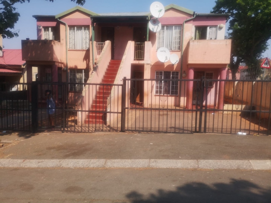 2 Bedroom Property for Sale in Jeppestown Gauteng