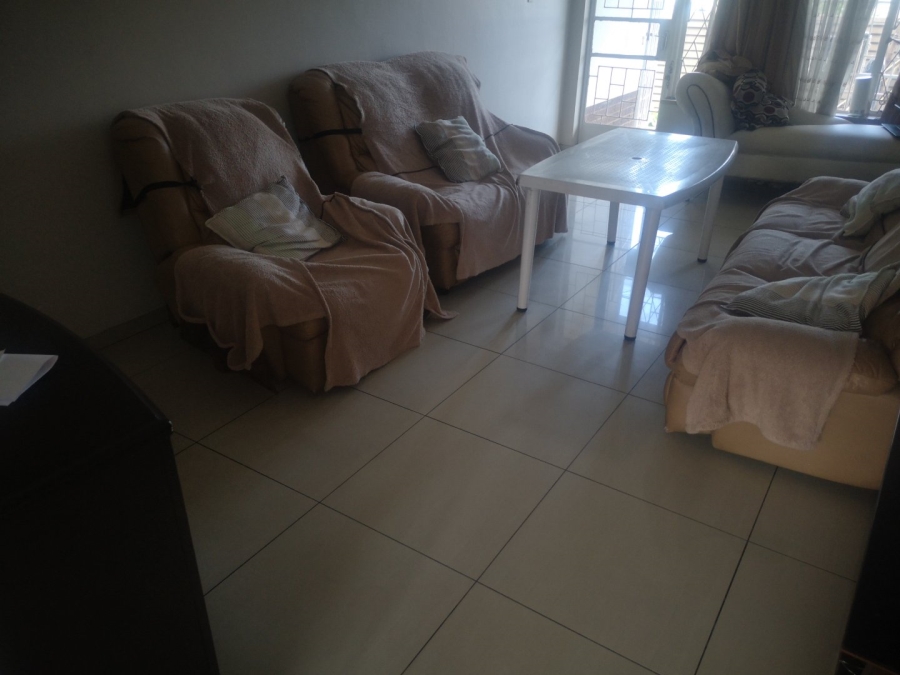 2 Bedroom Property for Sale in Wychwood Gauteng