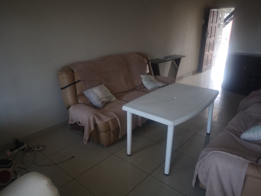 2 Bedroom Property for Sale in Wychwood Gauteng