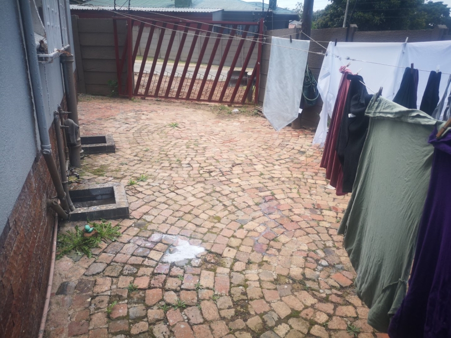2 Bedroom Property for Sale in Wychwood Gauteng