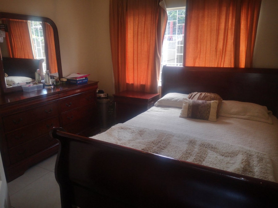 2 Bedroom Property for Sale in Wychwood Gauteng