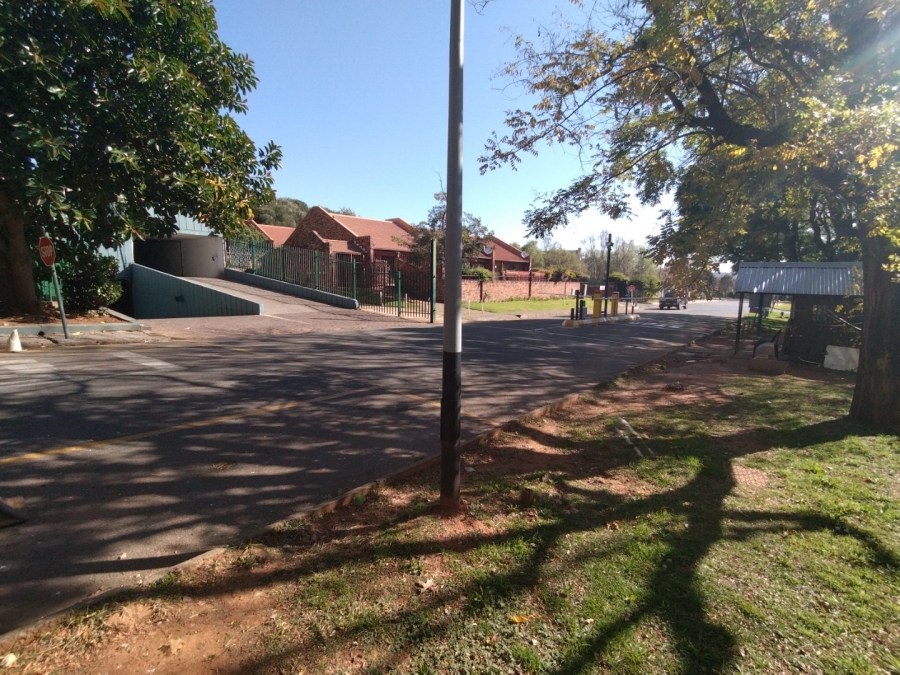 2 Bedroom Property for Sale in Bedford Gardens Gauteng