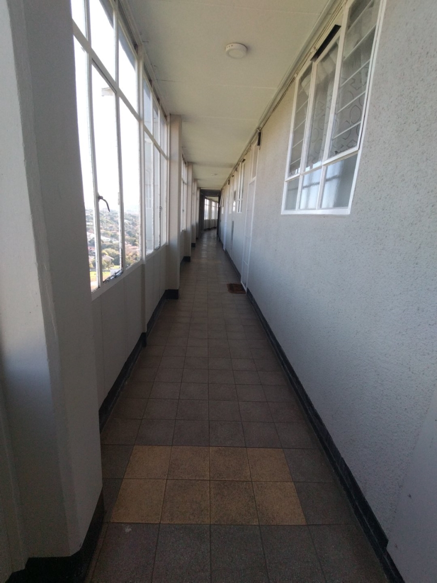 2 Bedroom Property for Sale in Bedford Gardens Gauteng