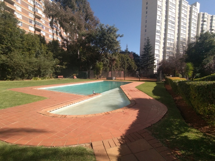 2 Bedroom Property for Sale in Bedford Gardens Gauteng