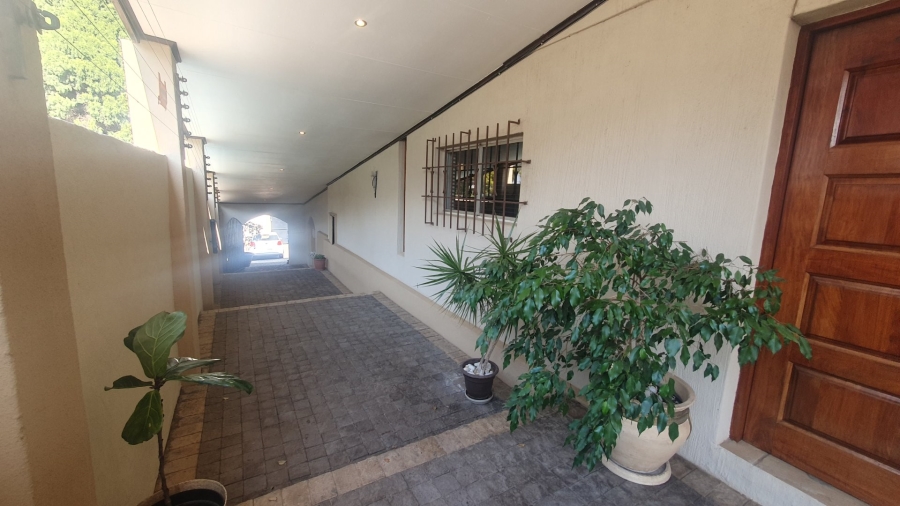 5 Bedroom Property for Sale in Kensington Gauteng