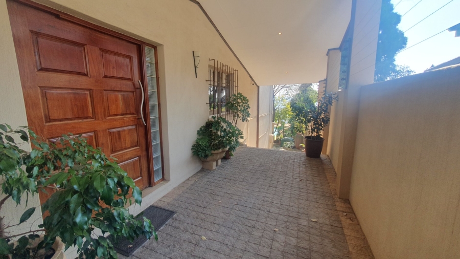 5 Bedroom Property for Sale in Kensington Gauteng