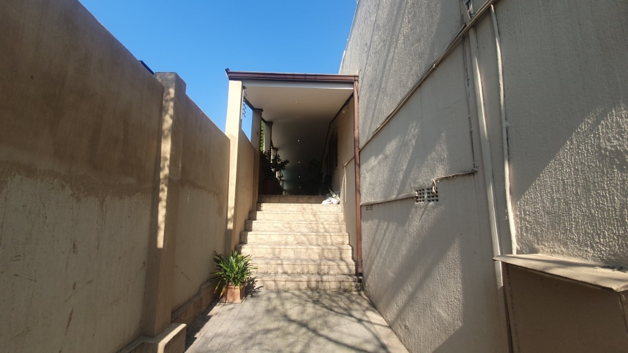 5 Bedroom Property for Sale in Kensington Gauteng