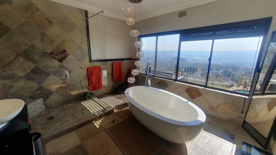 5 Bedroom Property for Sale in Kensington Gauteng