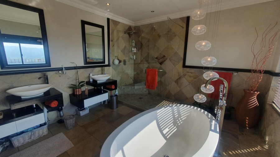 5 Bedroom Property for Sale in Kensington Gauteng