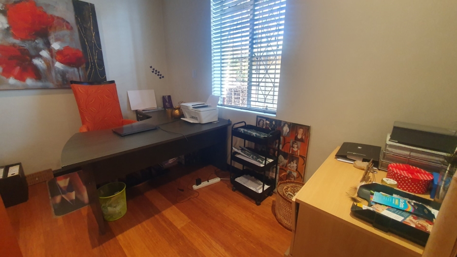5 Bedroom Property for Sale in Kensington Gauteng