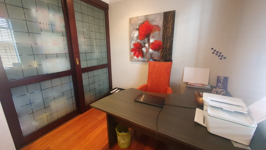 5 Bedroom Property for Sale in Kensington Gauteng