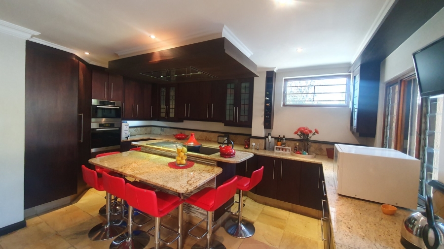 5 Bedroom Property for Sale in Kensington Gauteng