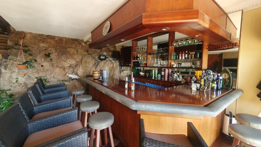 5 Bedroom Property for Sale in Kensington Gauteng