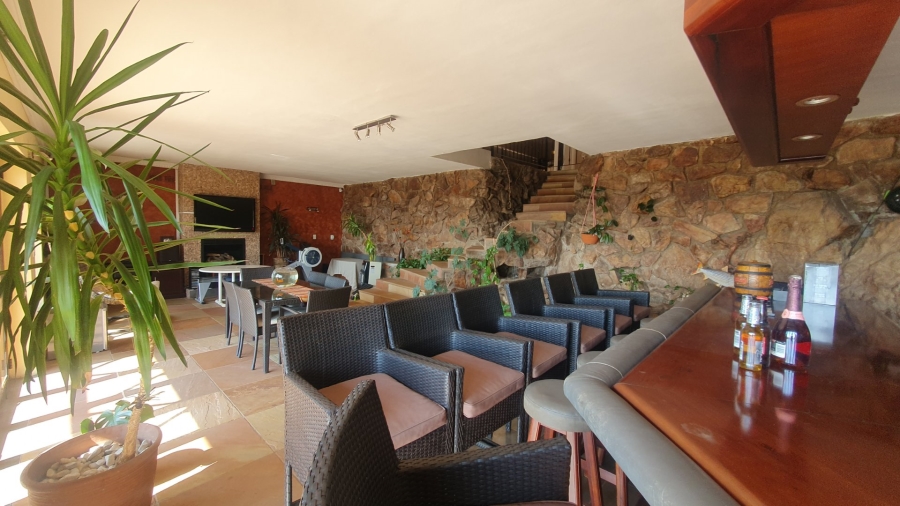 5 Bedroom Property for Sale in Kensington Gauteng