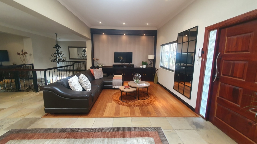 5 Bedroom Property for Sale in Kensington Gauteng