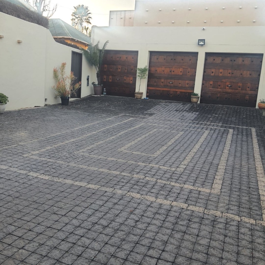 5 Bedroom Property for Sale in Kensington Gauteng
